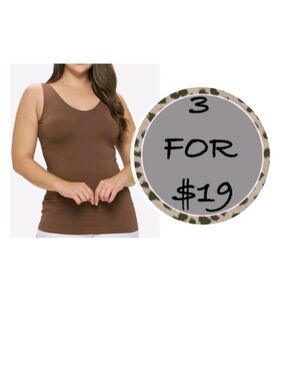 3/$19 NWT Yelete basic fits like a glove reversible tank top